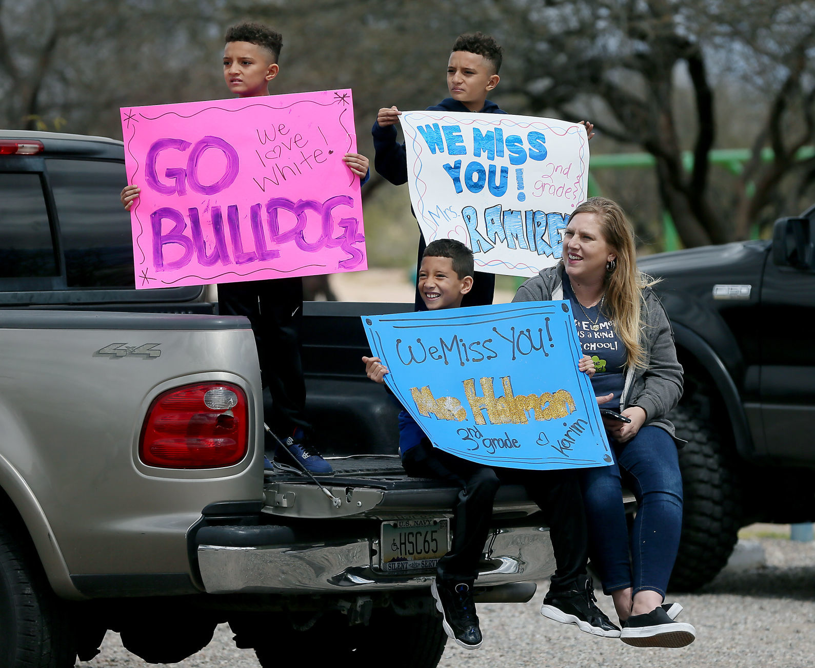 Elementary school car parade, coronavirus